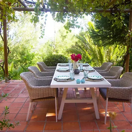 Casa Amarilla, Luxury Country With Pool And Parking Hansonholiday * Фрихилиана