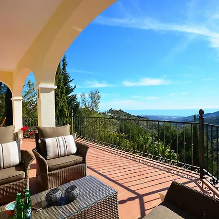 Апартаменты Casa Amarilla, Luxury Country With Pool And Parking Hansonholiday Фрихилиана