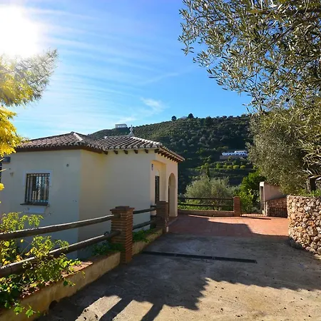 Casa Amarilla, Luxury Country With Pool And Parking Hansonholiday Фрихилиана