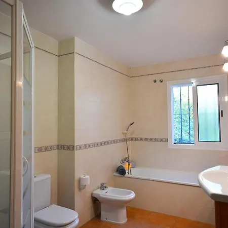 Апартаменты Casa Amarilla, Luxury Country With Pool And Parking Hansonholiday Фрихилиана