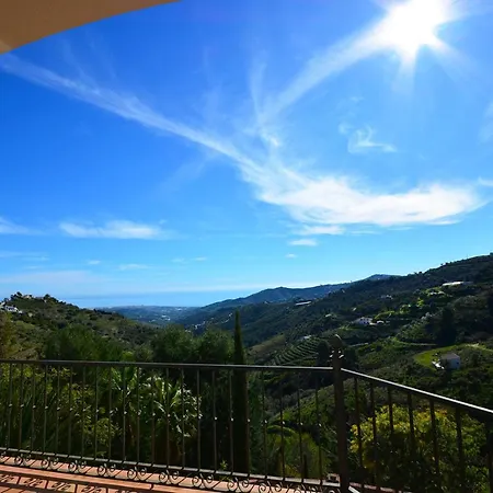 Casa Amarilla, Luxury Country With Pool And Parking Hansonholiday Апартаменты